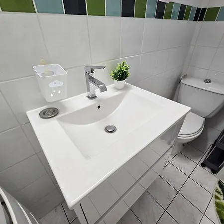 Fontaine Apartment