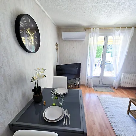 Apartment Fontaine *